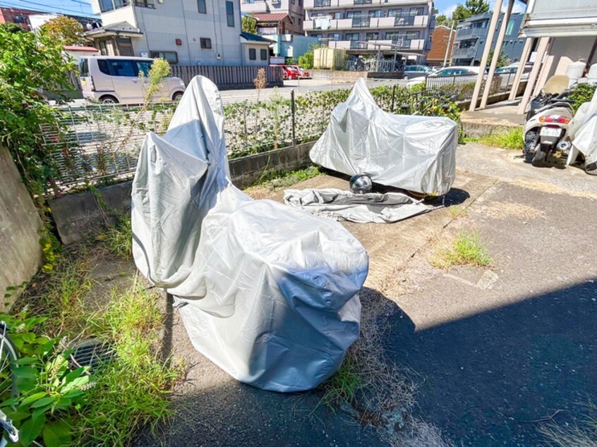 バイク置き場 ロイヤルドーム１３０２