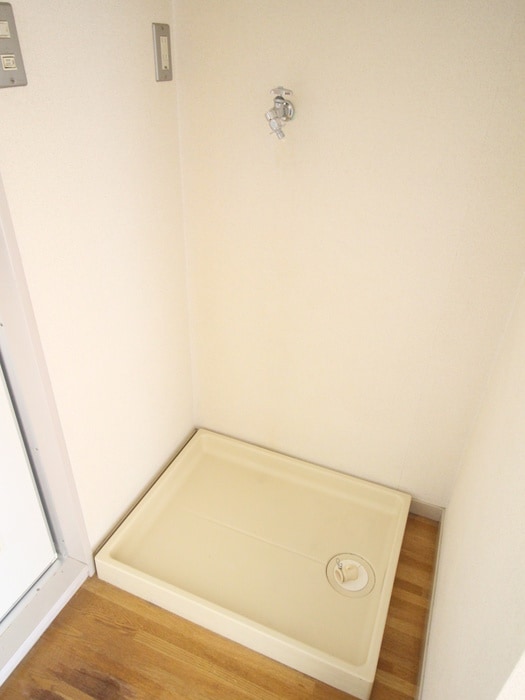 洗濯機置場 ロイヤルドーム１３０２