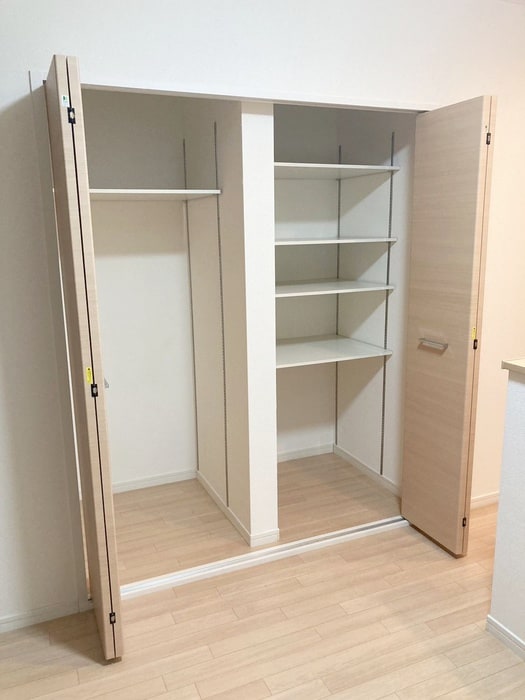 収納 ジラソーレ