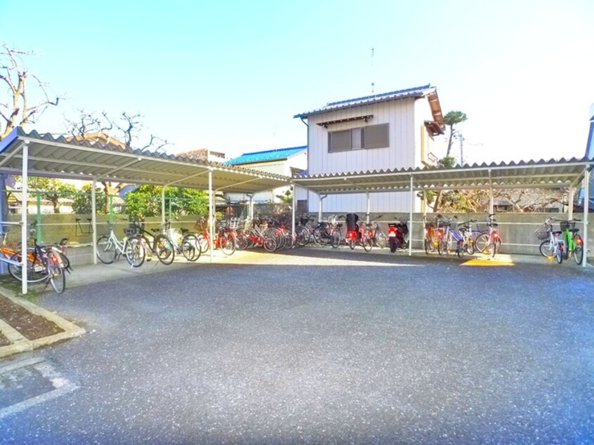 駐輪場 市川クローバーハイツ森