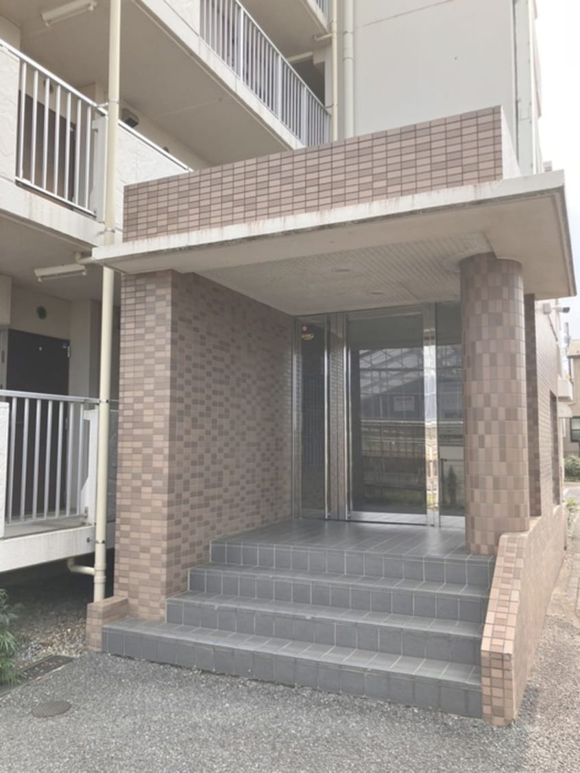 エントランス部分 プラザナカムラ２