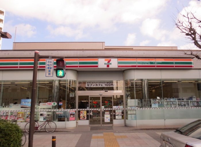 セブンイレブン川崎さつき橋店(コンビニ)まで195m ＡＴＣコート川崎