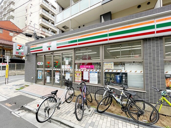セブンイレブン　東十条2丁目店(コンビニ)まで60m LA.XEBEC　HIGASHIJUJO(704)