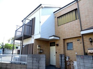 武井テラスハウス