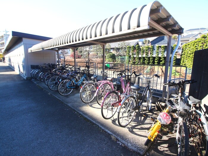 駐輪場 カーサ早茂