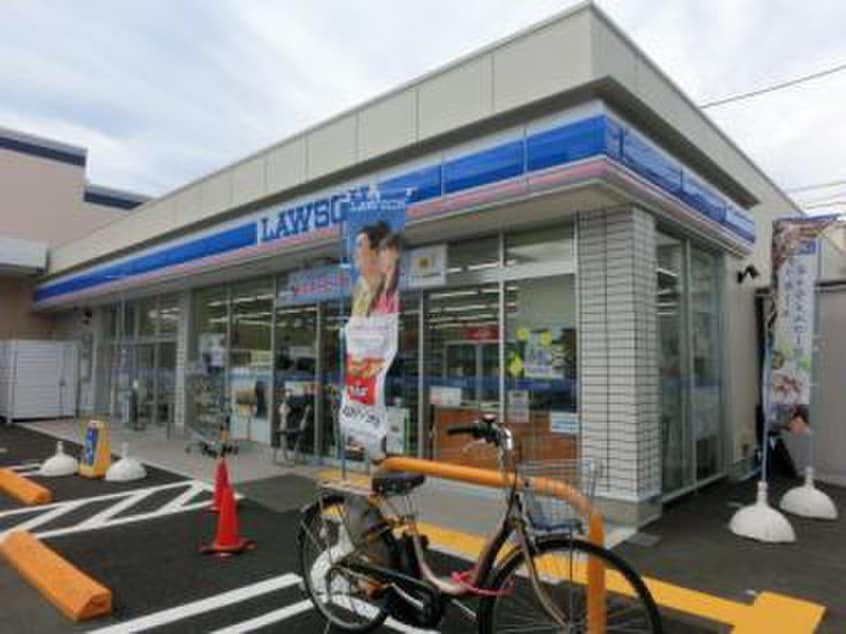 ローソン横浜東久保町店(コンビニ)まで399m ユナイト保土ヶ谷チェンバレン