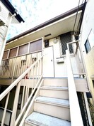 リトルハウスの外観