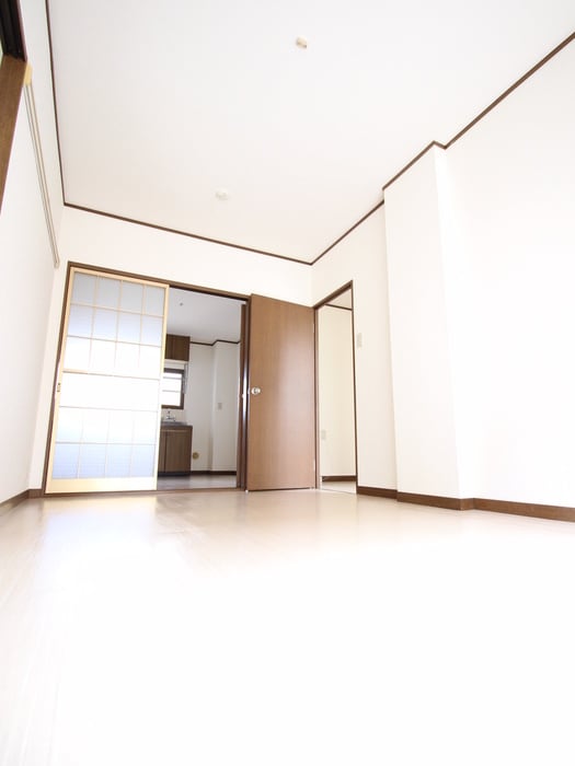 居室 メゾンドネージュ6号館