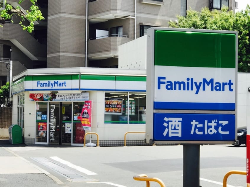 ファミリーマート　中野鷺宮一丁目店(コンビニ)まで408m 第２メゾン篠崎
