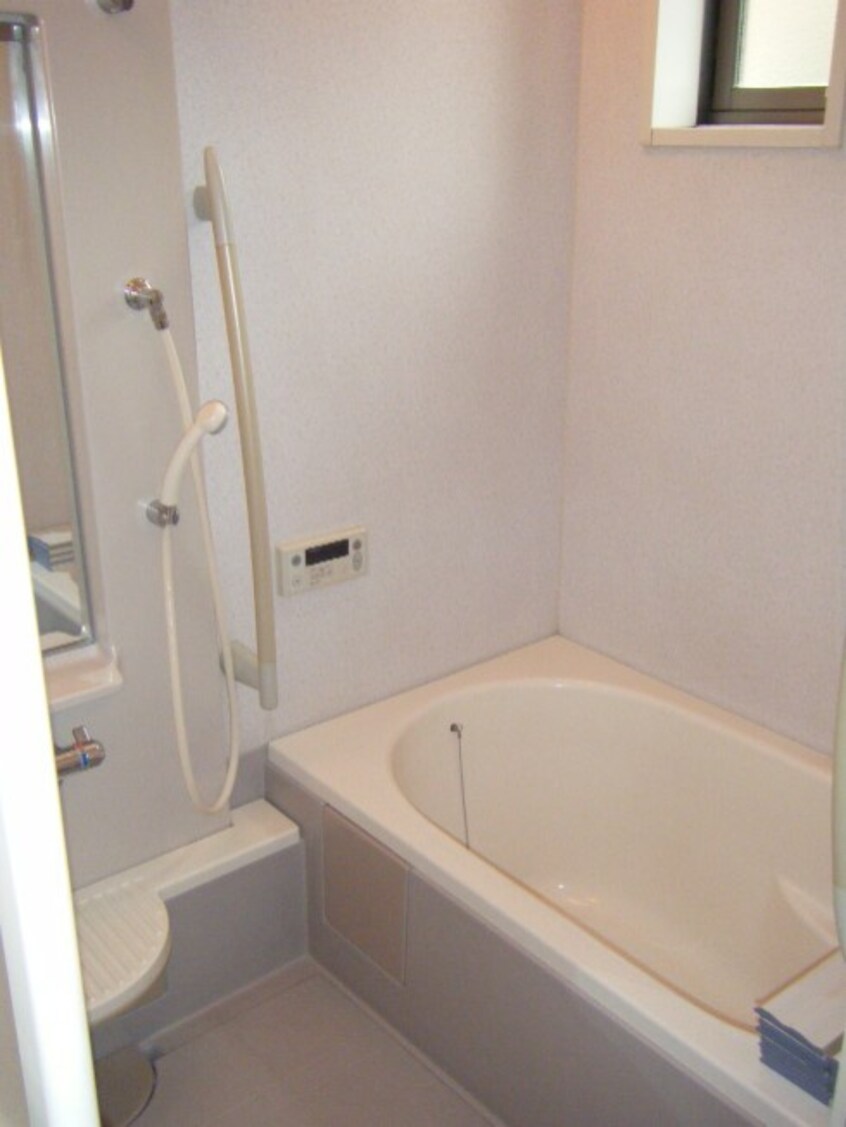 内観写真 ルミエ－ル泉