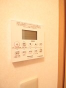 内観写真 ラウンド・スリ－小宮