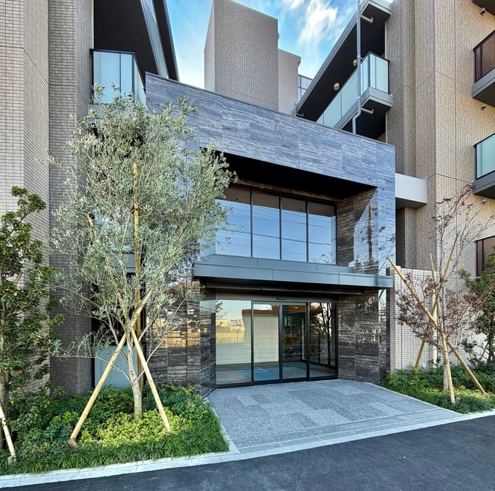 エントランス部分 ラグゼナ平井ノース