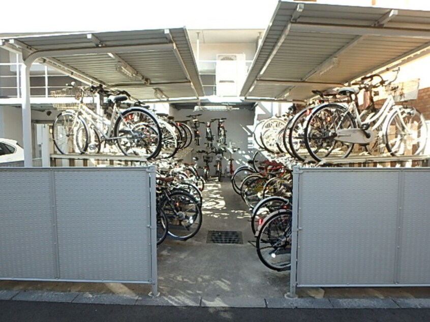 駐輪場 LaSante千駄木