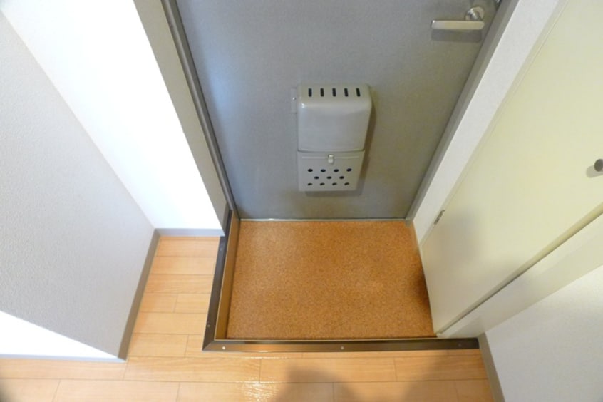 玄関 ウェルス東駒形