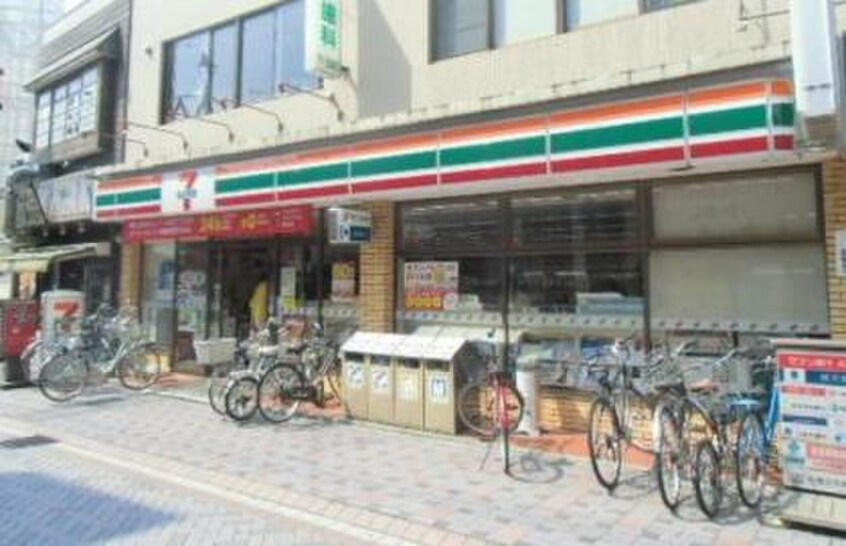 セブンイレブン川崎木月３丁目店(コンビニ)まで215m リブレ日吉Ａ