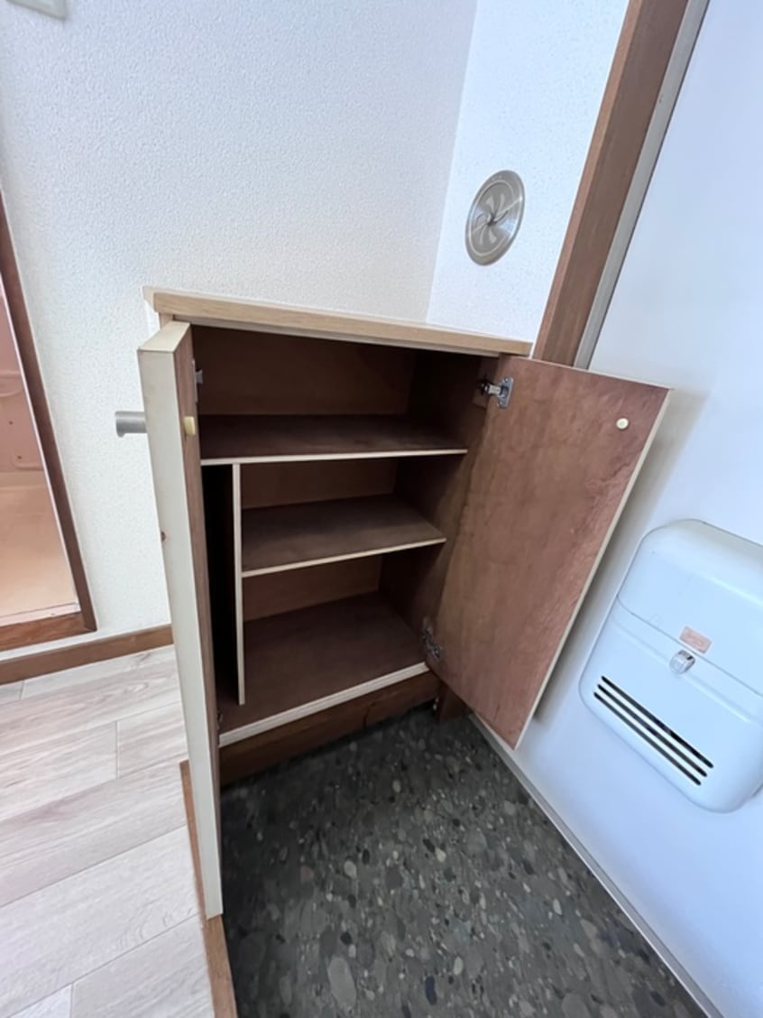 靴箱 シャトレ・スト－ンリバ－１