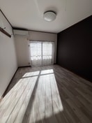 居室 シャトレ・スト－ンリバ－１