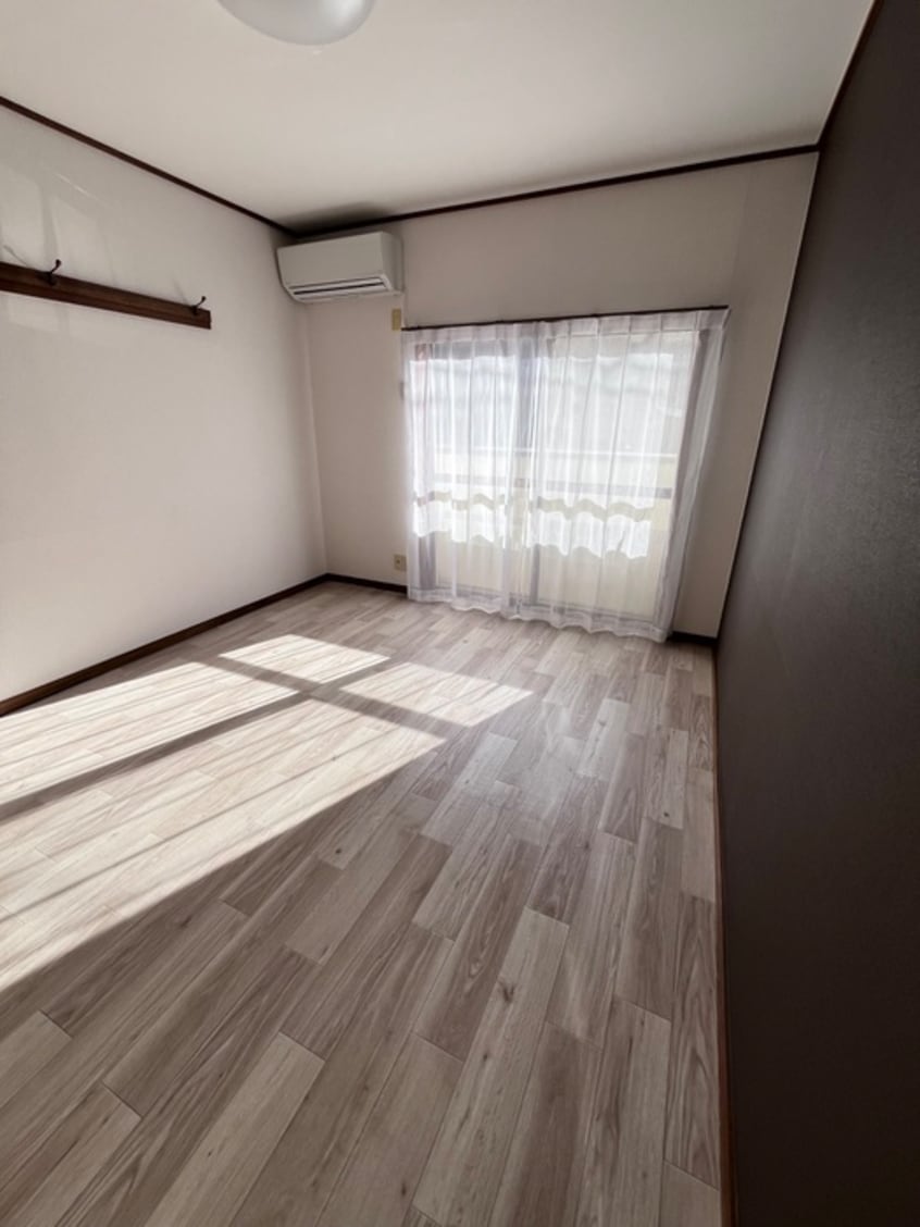 居室 シャトレ・スト－ンリバ－１