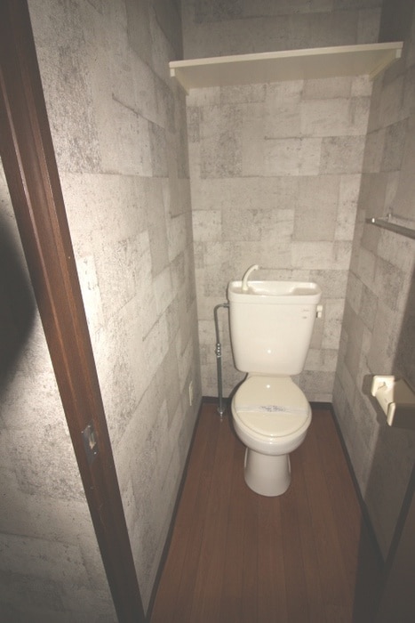 トイレ ヒルズＬ・Ｒ