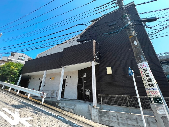 外観写真 ＣＯＵＲＴ　ＦＯＲＥＴ