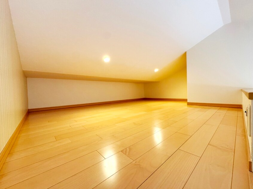 ロフト ＣＯＵＲＴ　ＦＯＲＥＴ