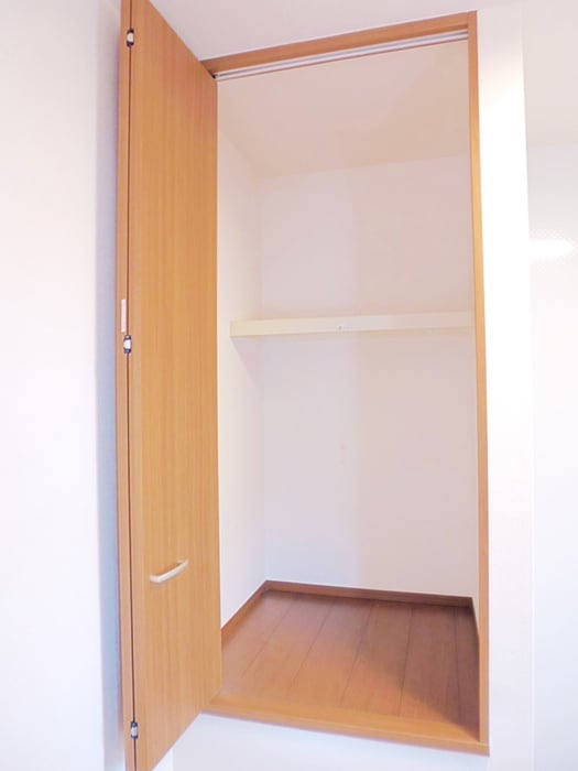 収納 アザレアKガーデン