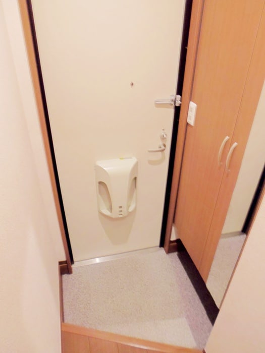 玄関 アザレアKガーデン