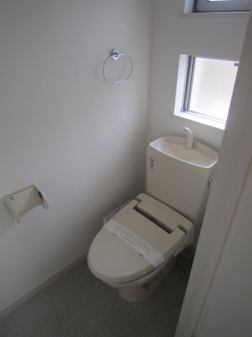 トイレ ヴェリナ・フォ－