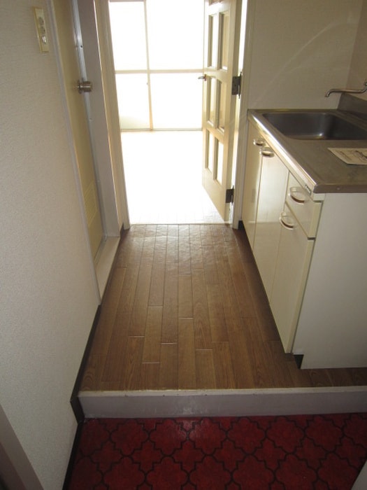 廊下 レジデンスカ－プ厚木