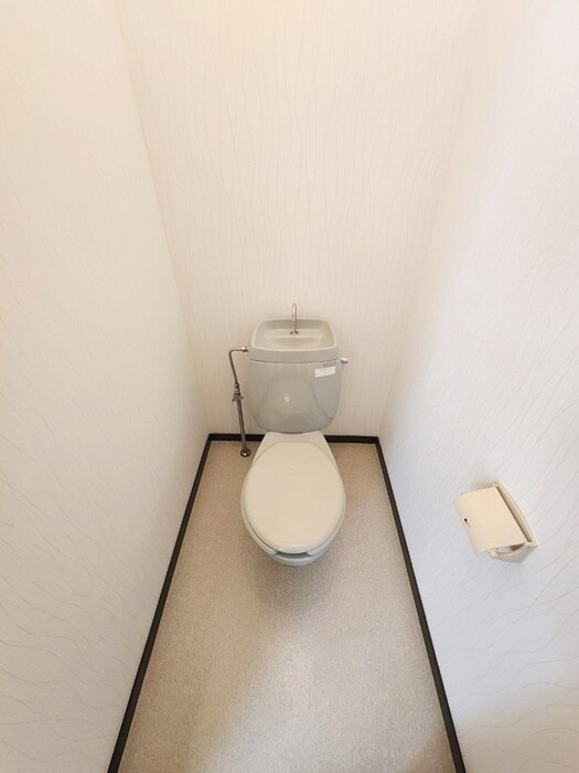 トイレ サンライフハタ