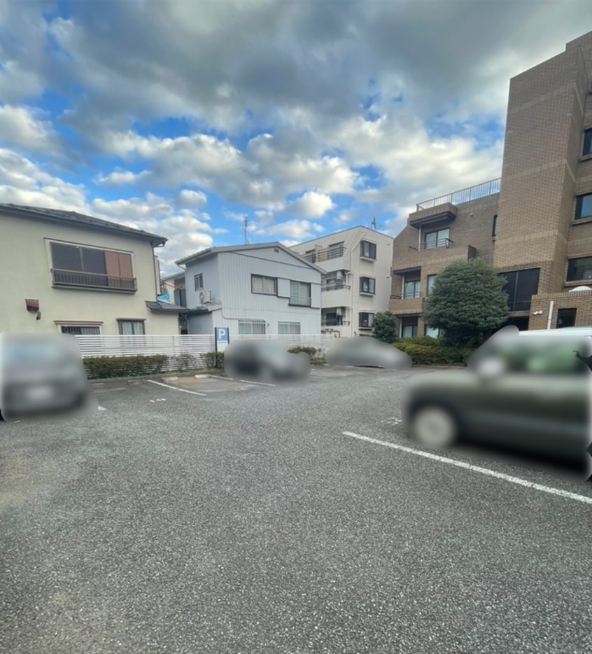 駐車場 エ－デルシュロス