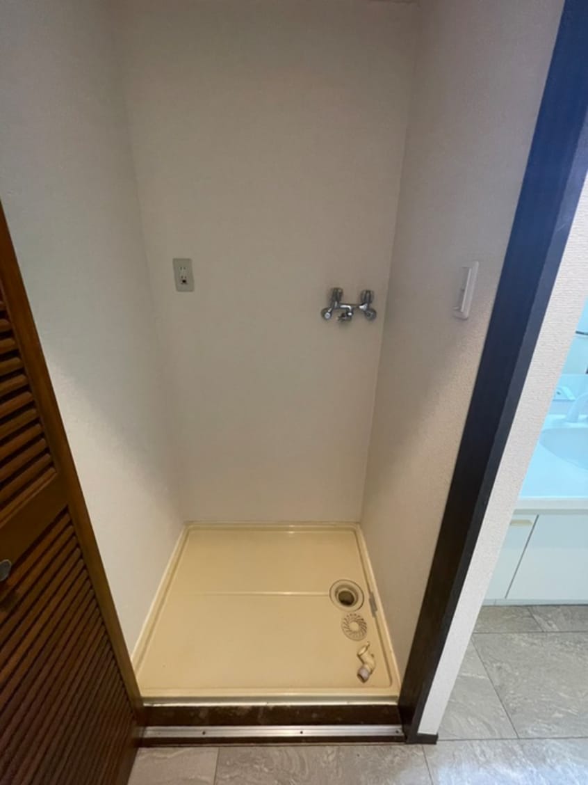 洗濯機置場 エ－デルシュロス