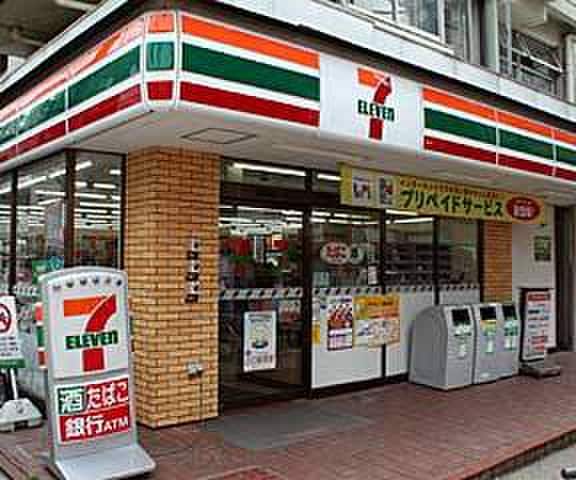 セブンイレブン世田谷用賀4丁目店(コンビニ)まで60m ＡＲＡＬＩＡ ＣＯＵＲＴ