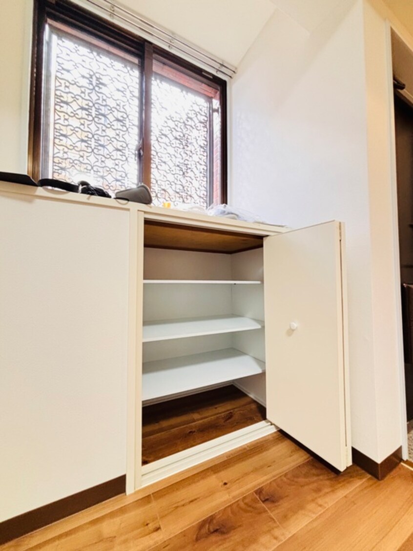 収納 ﾗｲｵﾝｽﾞﾏﾝｼｮﾝ青葉台第５(109）