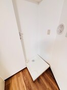 洗濯機置場 ﾗｲｵﾝｽﾞﾏﾝｼｮﾝ青葉台第５(109）