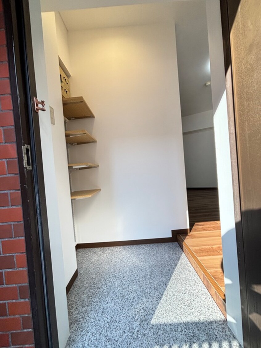 玄関 ﾗｲｵﾝｽﾞﾏﾝｼｮﾝ青葉台第５(109）