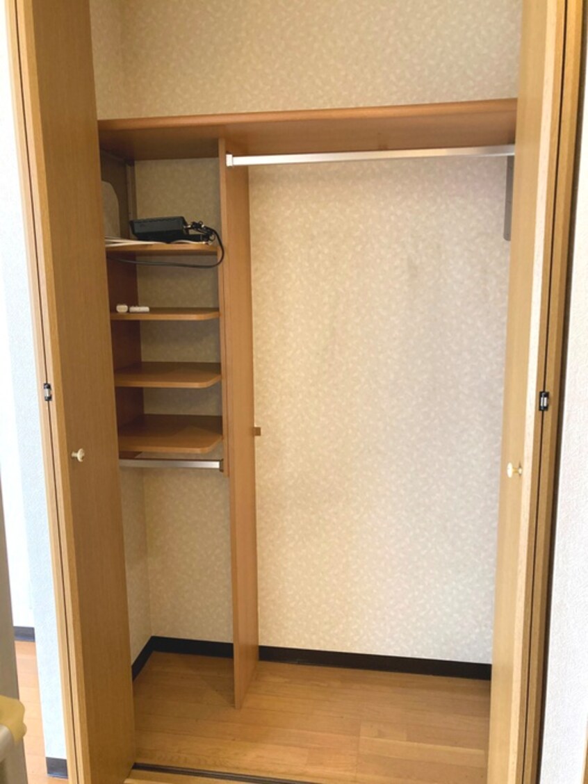 収納 アルバティアラ