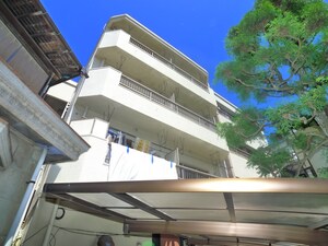 秀栄マンション