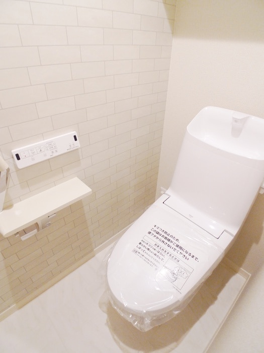 トイレ ルミノサ・ファミリアA