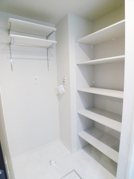 洗濯機置場 ルミノサ・ファミリアA