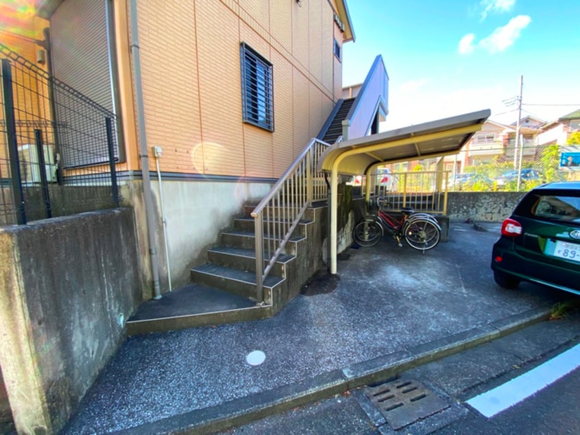駐輪場 ベルソフィア緑園