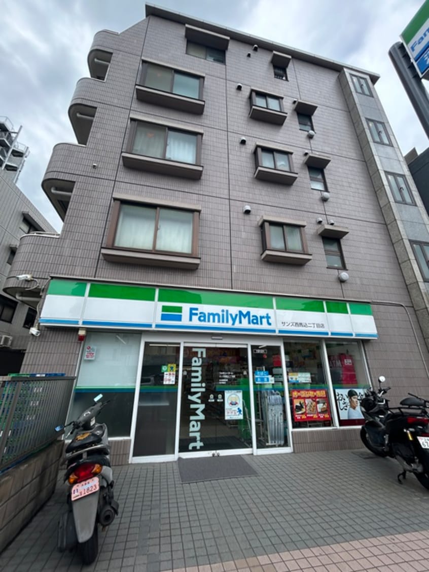 ファミリーマート(コンビニ)まで400m ＣＡＳＡ　ＭＥＸＩＣＡＮＡ