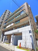 リバ－スト－ン本千葉の外観