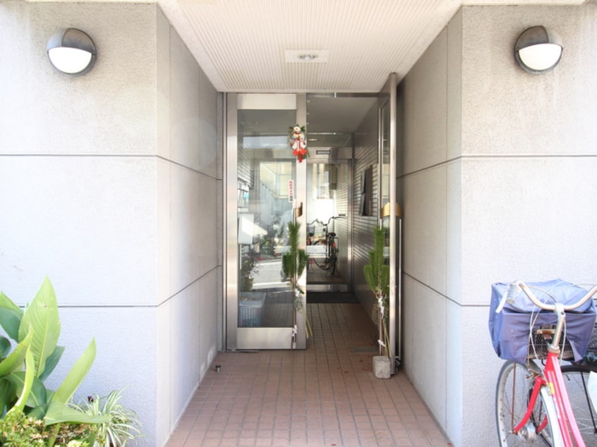 エントランス部分 い－すとわん