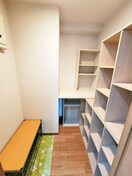 収納 ｶﾞｰﾃﾞﾝﾌﾟﾗｻﾞ新検見川4番館(301)