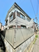 高橋荘A棟の外観
