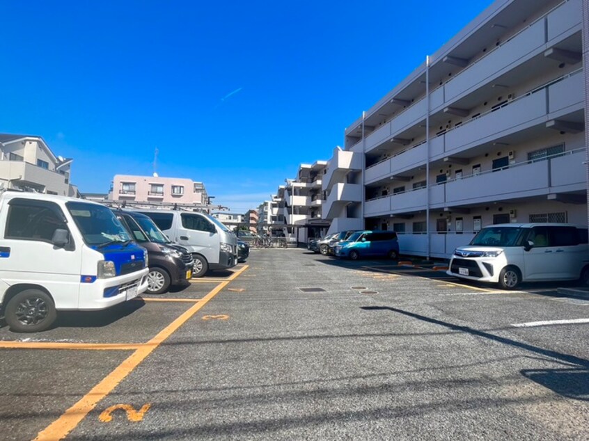 駐車場 ハピネス飯田１号館