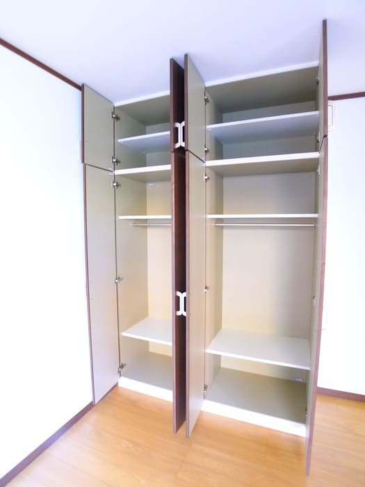 収納 ロシェ　ルミエール　パレ