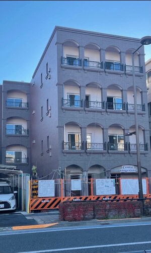 クリスタル三軒茶屋