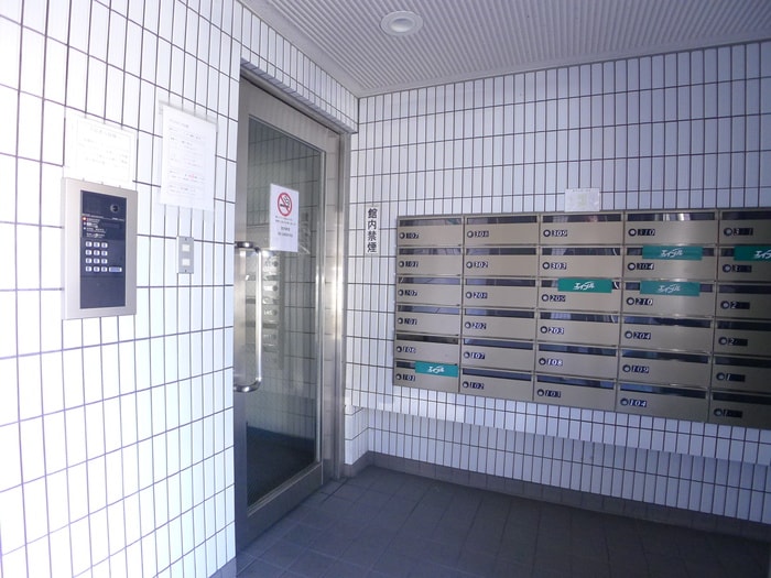 エントランス部分 ジョイフル谷津